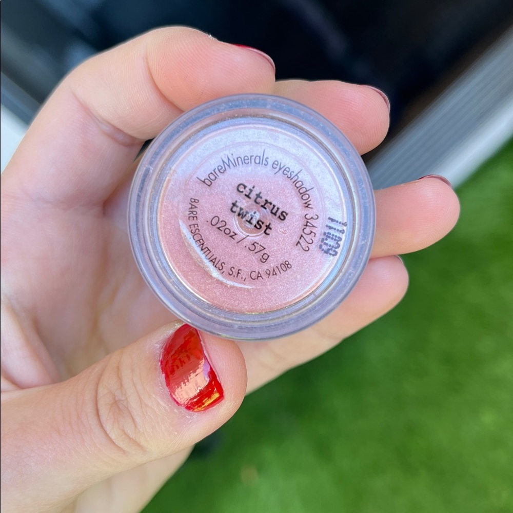 bareMinerals loose eyeshadow - Picture 4 of 5